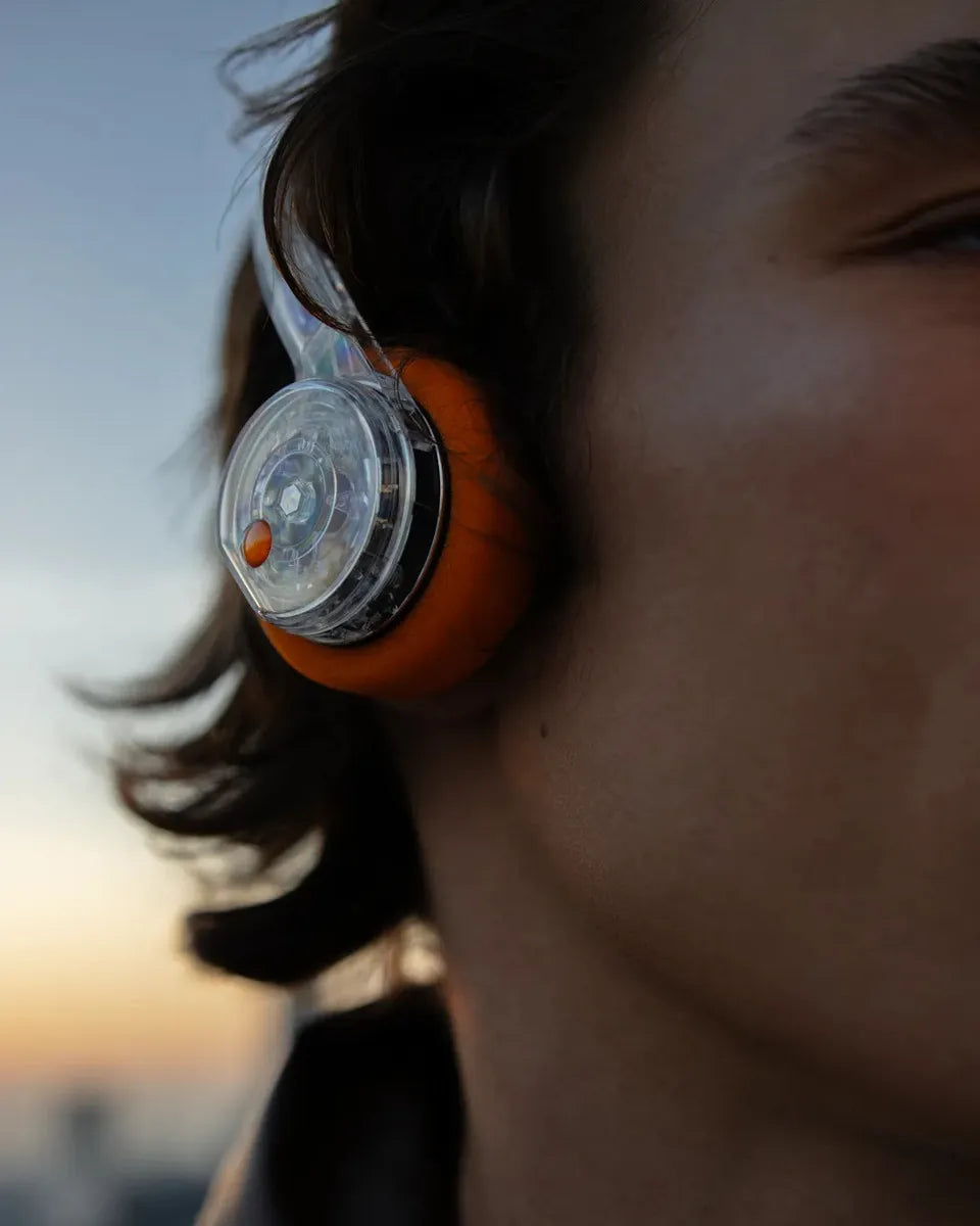 Audífonos Bluetooth Mondo by Defunc Freestyle Transparente Retro 5.3 22H Cristal
