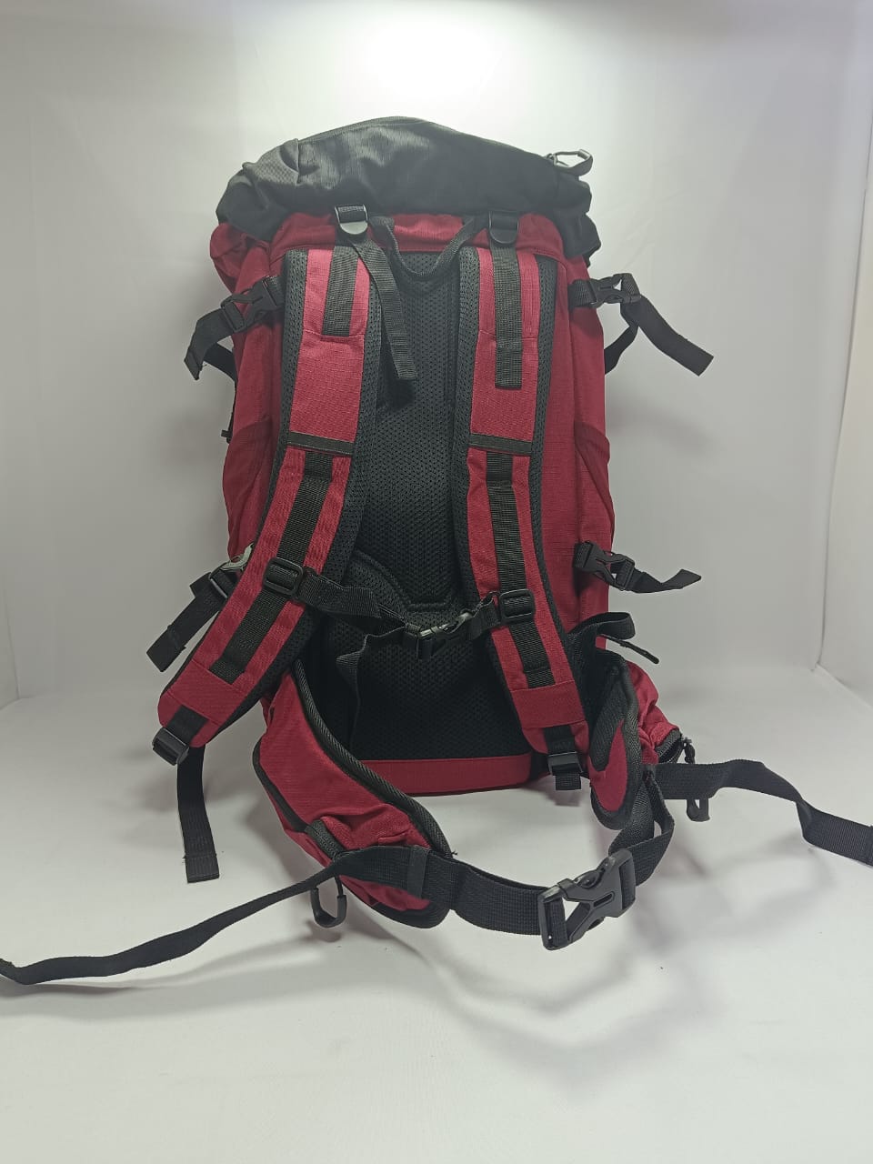 Mochila Terra Force Outdoor Navarino Burdeo 30 L