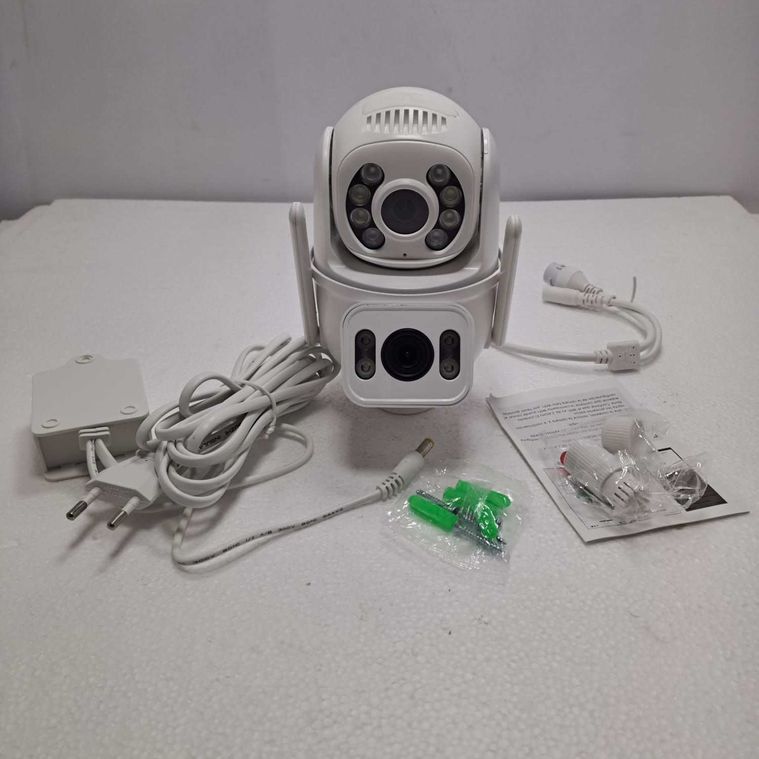 Camara De Uso Externo Anberx A8bq Ip Wifi Blanco