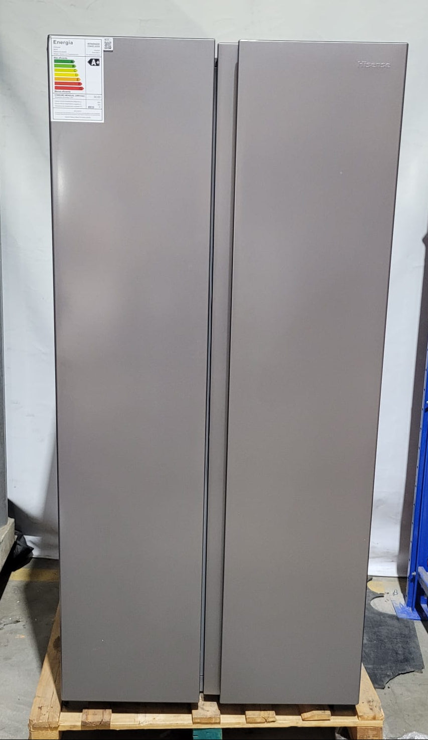 Refrigerador Congelador Dos Puertas Hisense Side By Side Rc-56ws Sistema De Deshielo Automático Silver 428 Litros