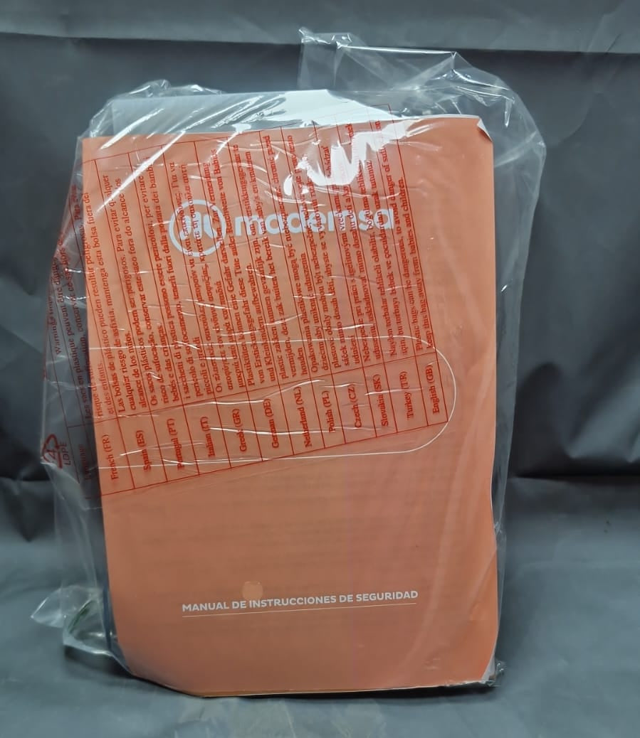 Refrigerador Congelador Mademsa Mi60s / Sistema De Deshielo Automatico Gris 285 Lts