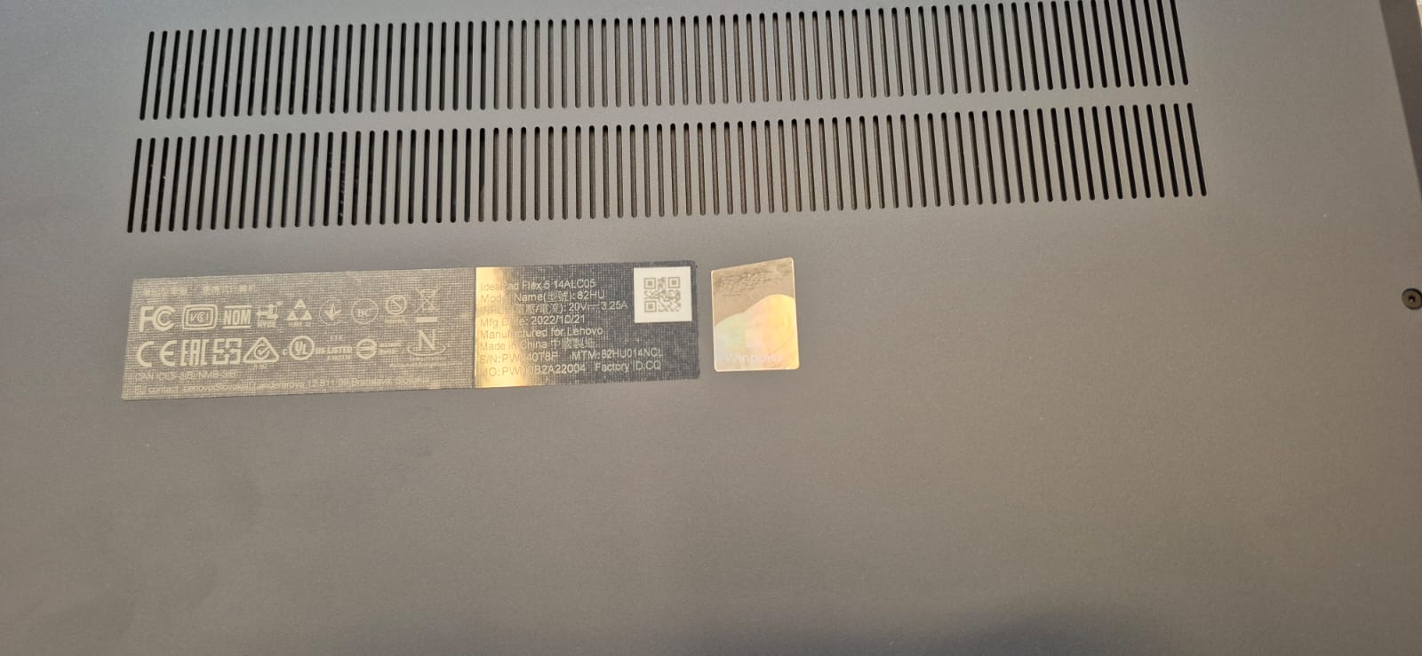 Notebook Lenovo 82hu Amd R7 5700u 1.8ghz Gris 16gb Ram / 512gb Ssd